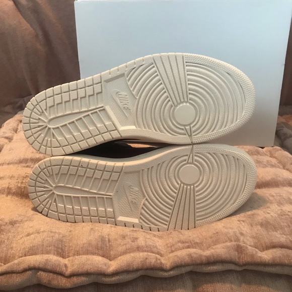 Bordeaux NIKE AIR JORDANS 23 ZIP - Picture 5 of 8